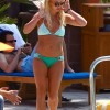 britney-spears-bikini-10
