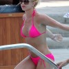 britney-spears-bikini-13