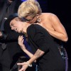 Justin-Bieber-kissing (12)