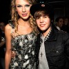 Justin-Bieber-kissing (6)